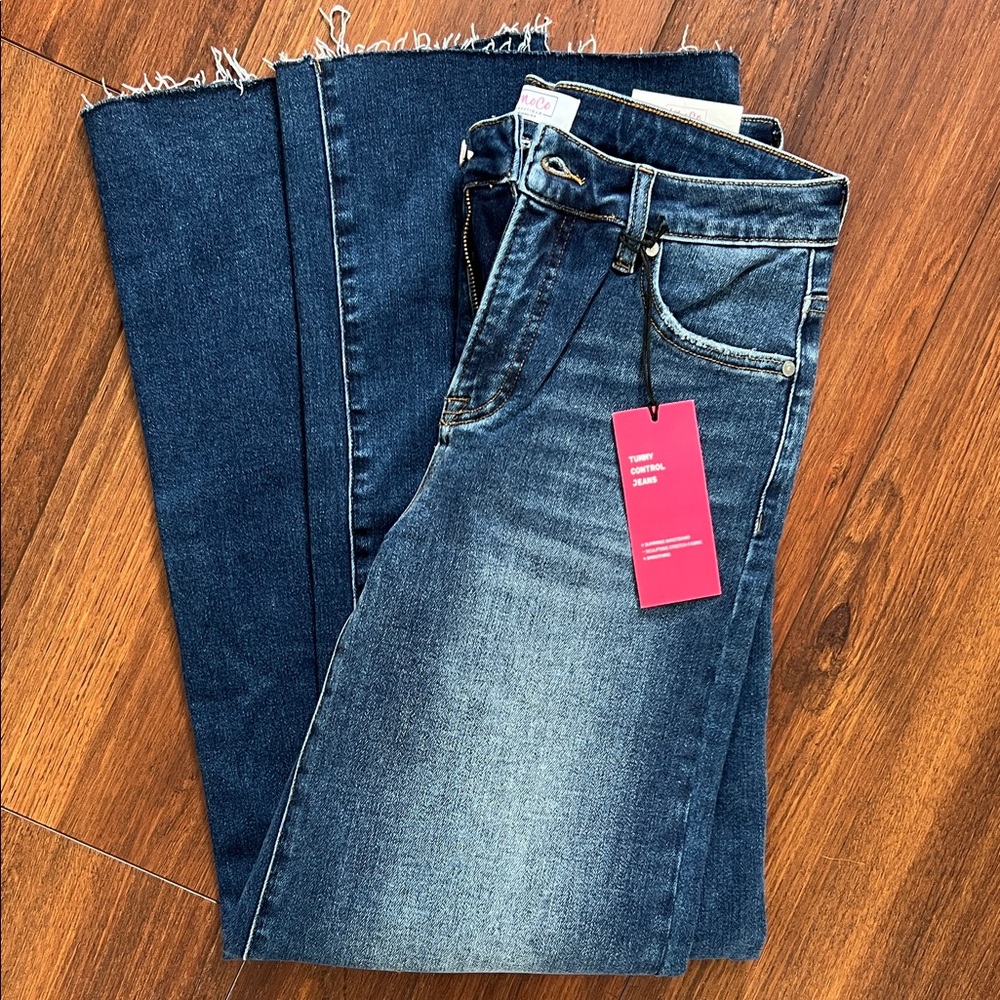 MoCo Boutique Everyday Comfort Tummy Control Jeans